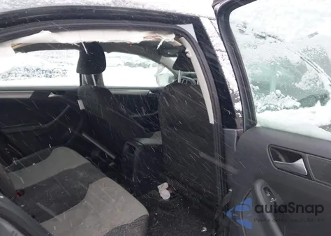 2017 Volkswagen Jetta 1.4T S из США, поврежденный, VIN 3VW2B7AJXHM331595